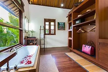 Hotel Mango Tree *