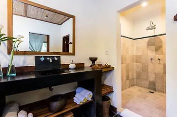 Mango Tree Hotel